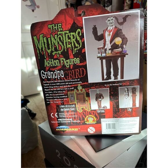 The Munsters Grandpa Al Lewis 7" Figure 2011 Diamond Select Toys NIP 2011 - Picture 10 of 10